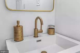 569 N 20th St, Philadelphia, PA 19130 - Photo 11