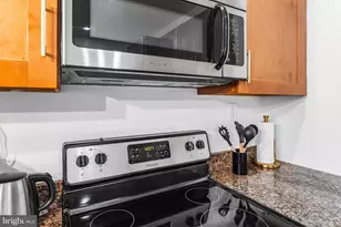 569 N 20th St, Philadelphia, PA 19130 - Photo 9