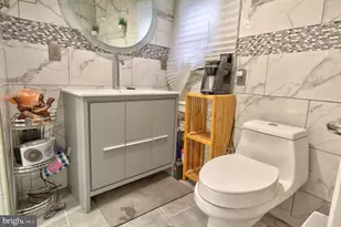 526 Montrose St, Philadelphia, PA 19147 - Photo 13