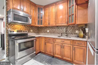 526 Montrose Street, Philadelphia, PA 19147 - Photo 9