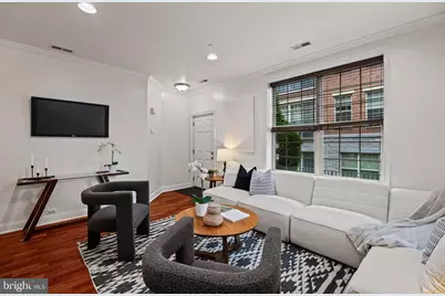 201 Commodore Court, Philadelphia, PA 19146 - Photo 3