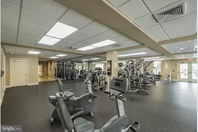 201 Commodore Court, Philadelphia, PA 19146 - Photo 49