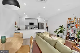 2007 Cambridge St, Philadelphia, PA 19130 - Photo 11