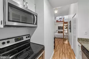 315 New St, Philadelphia, PA 19106 - Photo 9