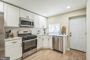 416 Dudley St, Philadelphia, PA 19148 - Photo 9