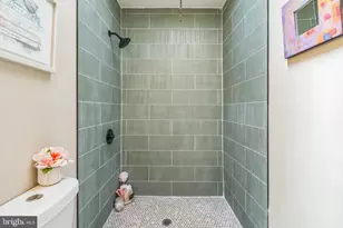 416 Dudley St, Philadelphia, PA 19148 - Photo 19