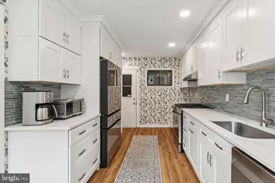 429 Gaskill Street, Philadelphia, PA 19147 - Photo 15