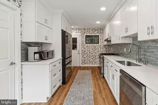 429 Gaskill St, Philadelphia, PA 19147 - Photo 13