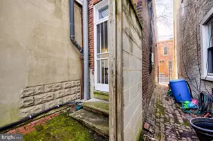 1807 Pemberton St, Philadelphia, PA 19146 - Photo 17