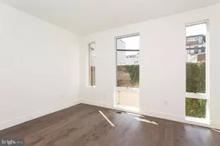 421 Wallace St, Philadelphia, PA 19123 - Photo 11