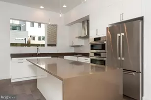 421 Wallace St, Philadelphia, PA 19123 - Photo 7