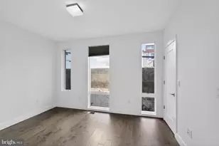 421 Wallace St, Philadelphia, PA 19123 - Photo 15