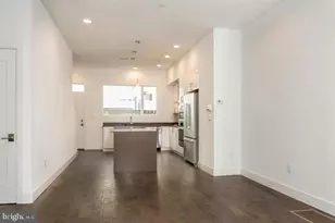 421 Wallace St, Philadelphia, PA 19123 - Photo 9