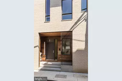 421 Wallace Street, Philadelphia, PA 19123 - Photo 3