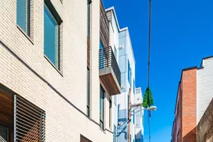 421 Wallace St, Philadelphia, PA 19123 - Photo 23