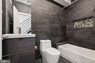 1825 Gerritt St, Philadelphia, PA 19146 - Photo 27