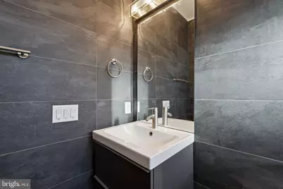 1825 Gerritt Street, Philadelphia, PA 19146 - Photo 17