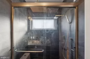 1825 Gerritt St, Philadelphia, PA 19146 - Photo 15