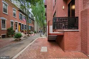 108 N Van Pelt St, Philadelphia, PA 19103 - Photo 33