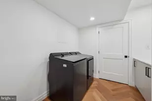 108 N Van Pelt St, Philadelphia, PA 19103 - Photo 27