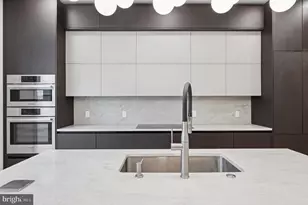 108 N Van Pelt St, Philadelphia, PA 19103 - Photo 15