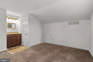 600 Hazell Ln, Philadelphia, PA 19116 - Photo 33