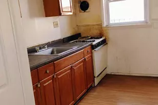 1916 S Norwood St, Philadelphia, PA 19145 - Photo 5