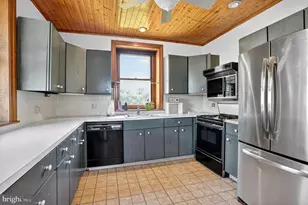 580 Wigard Ave, Philadelphia, PA 19128 - Photo 21