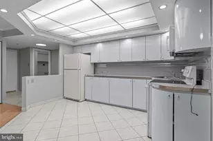 2131 Welsh Rd, Philadelphia, PA 19115 - Photo 11