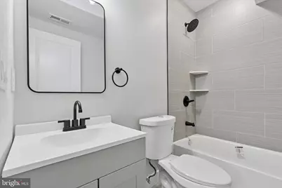 518 W Susquehanna Avenue, Philadelphia, PA 19122 - Photo 15