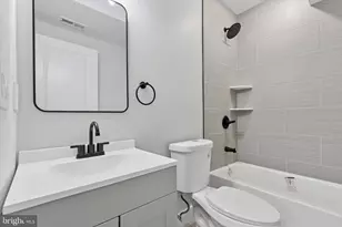 518 W Susquehanna Ave, Philadelphia, PA 19122 - Photo 15