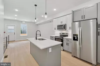 518 W Susquehanna Avenue, Philadelphia, PA 19122 - Photo 1