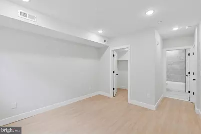 518 W Susquehanna Avenue, Philadelphia, PA 19122 - Photo 9