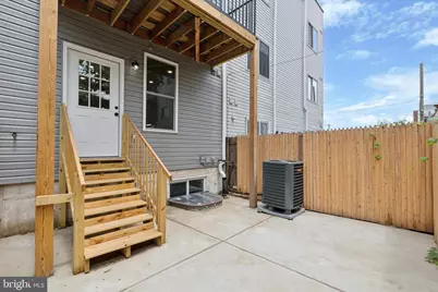 518 W Susquehanna Avenue, Philadelphia, PA 19122 - Photo 23