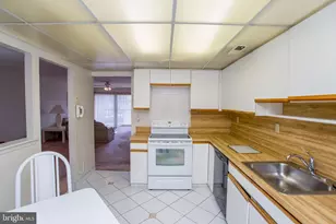 2131 Welsh Rd, Philadelphia, PA 19115 - Photo 11