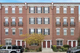 610 Captains Way, Philadelphia, PA 19146 - Photo 1