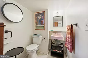 2540 Collins St, Philadelphia, PA 19125 - Photo 9