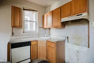 6918 Forrest Ave, Philadelphia, PA 19138 - Photo 11