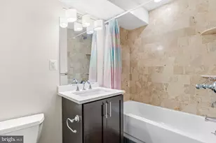 924 S 11th St, Philadelphia, PA 19147 - Photo 23