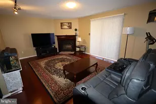 3750 Clarendon Ave, Philadelphia, PA 19114 - Photo 3