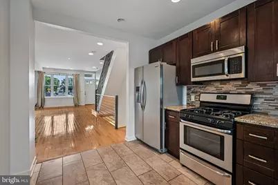 137 W Porter Street, Philadelphia, PA 19148 - Photo 9