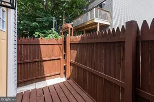 1553 S Woodstock St, Philadelphia, PA 19146 - Photo 15