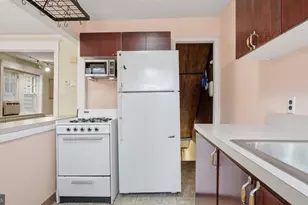 442 Wellesley Rd, Philadelphia, PA 19119 - Photo 15