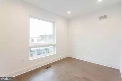 542 Pierce Street, Philadelphia, PA 19148 - Photo 13