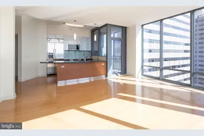 2101 Market Street #4205, Philadelphia, PA 19103 - Photo 3