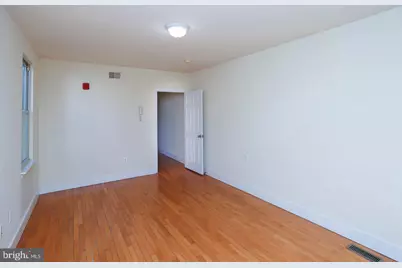 1609 W Susquehanna Avenue, Philadelphia, PA 19121 - Photo 9