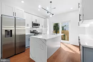 2650 Earp St, Philadelphia, PA 19146 - Photo 9