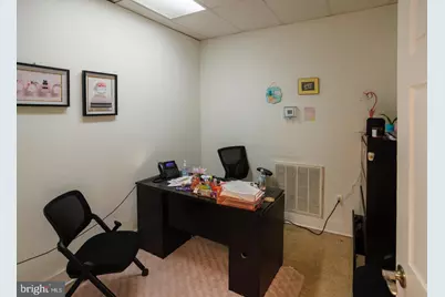 1611 W Susquehanna Avenue, Philadelphia, PA 19121 - Photo 7