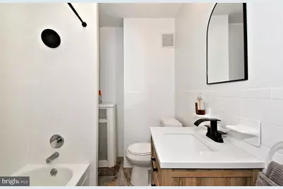 2836 S Sydenham Street, Philadelphia, PA 19145 - Photo 9
