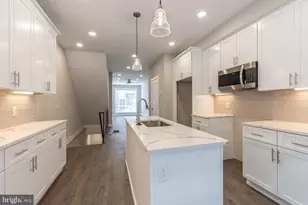 137 W Huntingdon St, Philadelphia, PA 19133 - Photo 9